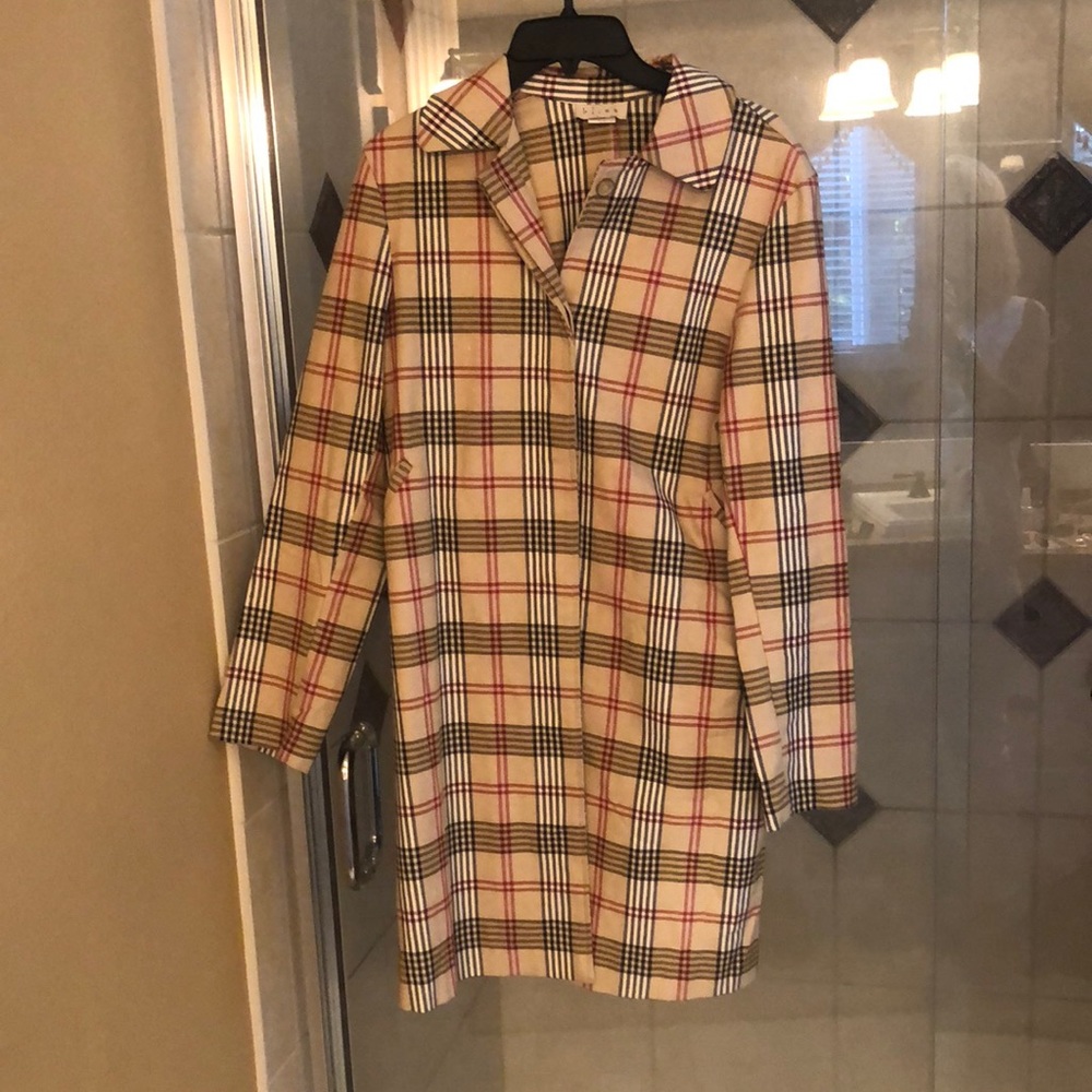 Bliss Burberry-like plaid beltless above-knee trench